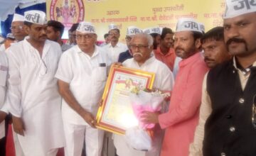 Photo of तुळशीरामजी राजारामजी भोंडे यांना समाज भूषण पुरस्कार