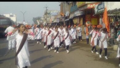 Photo of डॉ. भाऊसाहेब पंजाबराव देशमुख उत्सवा निमित्ताने रॅलीचे आयोजन, श्री शिवाजी हायस्कूलच्या विद्यार्थ्यांनी ज्वलंत प्रश्नावर केले नृत्य सादर,कलावंत मयूर काळे यांचे दिग्दर्शन, प्रेक्षकांनी केले विद्यार्थीचे कौतुक