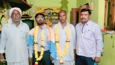 Photo of प्रतिकुल परिस्थितीवर मात करत शेतकऱ्याचा मुलगा झाला एमबीबीएस डॉक्टर