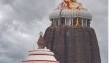 Photo of जगन्नाथपुरी …! काय आहे फक्त डोळे, नाक आणि ओठ असलेल्या मूर्तीचे गुपित ? 
