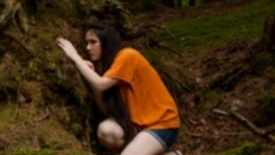 Photo of  आपली अब्रु वाचविण्यासाठी ती जंगलात रात्रीच्या अंधारात लपली