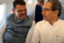 Photo of मुख्यमंत्री फडणवीस आणि उद्धव ठाकरे यांचा एकाच विमानने प्रवास , चर्चेला उधाण