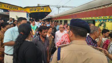 Photo of नेपाळमध्ये अडकलेल्या लोकं नागपूर साठी रवाना