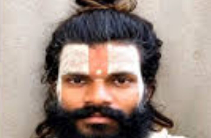 Photo of प्रेमानंद महाराज यांच्या शिष्याचा इमारतीवरून पडून मृत्यू, प्रायव्हेट पार्ट कापलेला आढळला.